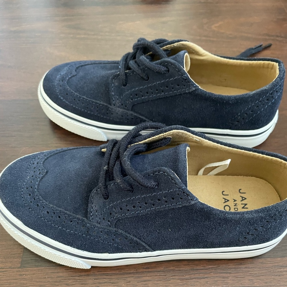Suede sneakers - new without tag ( dark navy )